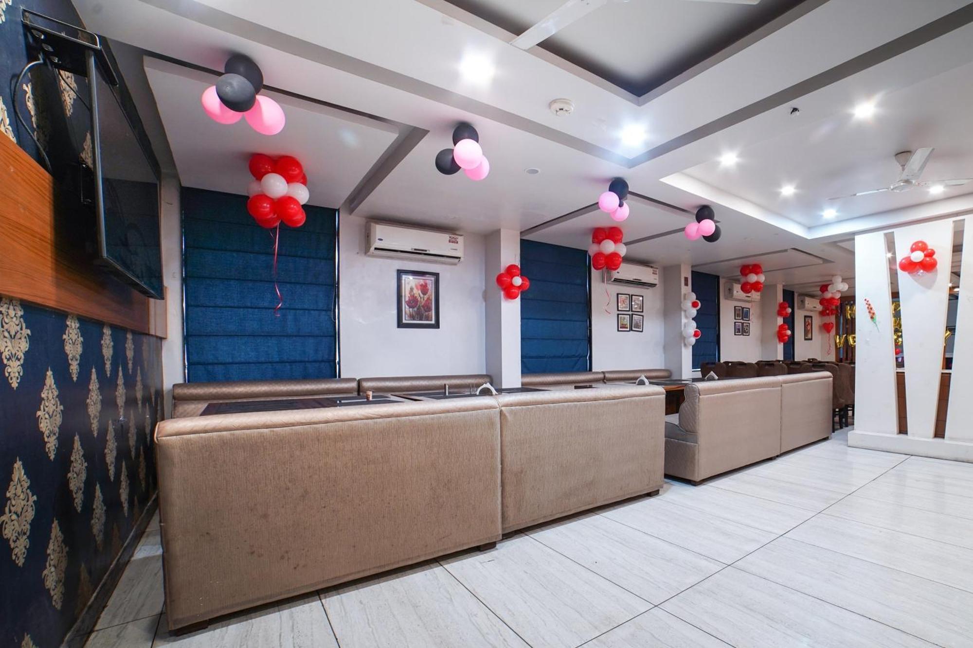 Collection O Prem Ratna Hotel Dehradun Bagian luar foto